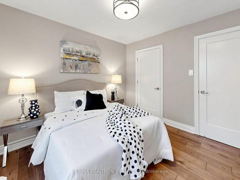 Photo 26 at 57 William Roe Boulevard, Central Newmarket, Newmarket