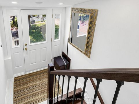 Photo 32 at 57 William Roe Boulevard, Central Newmarket, Newmarket