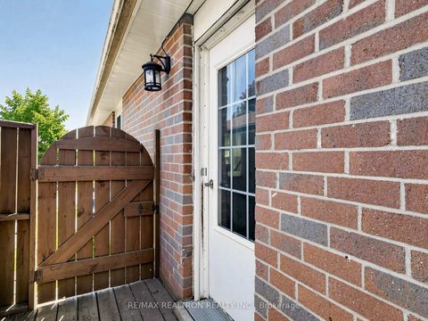 Photo 38 at 57 William Roe Boulevard, Central Newmarket, Newmarket