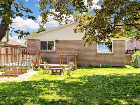 Photo 39 at 57 William Roe Boulevard, Central Newmarket, Newmarket