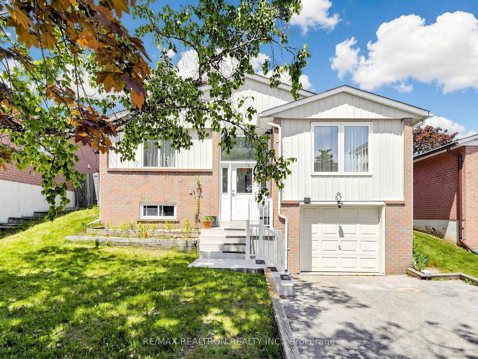57 William Roe Boulevard, Central Newmarket, Newmarket 