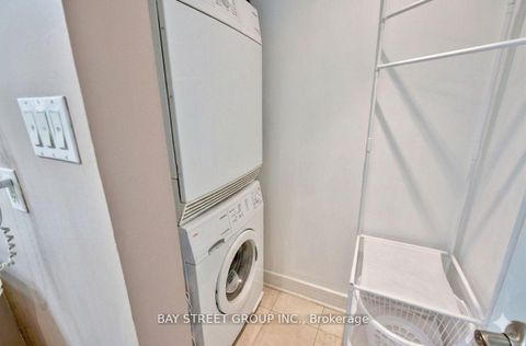 Photo 7 at Uph3 - 1 Avondale Avenue, Willowdale East, Toronto