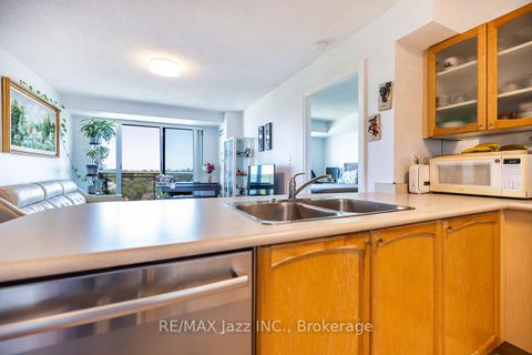 Photo 17 at 1407 - 188 Doris Avenue, Willowdale East, Toronto