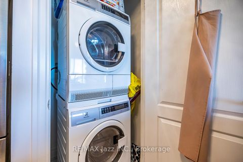 Photo 19 at 1407 - 188 Doris Avenue, Willowdale East, Toronto