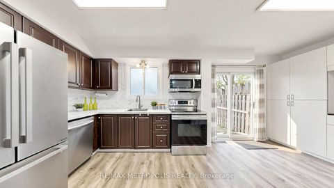 Photo 10 at 334 Killarney Court, Lakeview, Oshawa