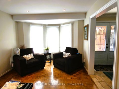 Photo 9 at 362 Conley Street, Lakeview Estates, Vaughan