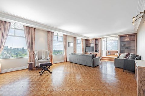Photo 6 at 13 - 423 Avenue Road, St. Clair, Toronto