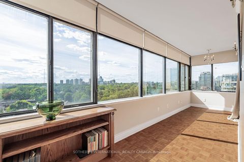 Photo 16 at 13 - 423 Avenue Road, St. Clair, Toronto