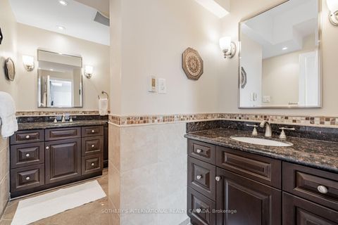 Photo 20 at 13 - 423 Avenue Road, St. Clair, Toronto