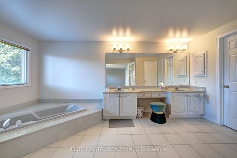 Photo 14 at 36 Ashcott Street, Milliken, Toronto