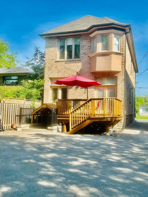 Photo 2 at 183 Finch Avenue E, Willowdale East, Toronto