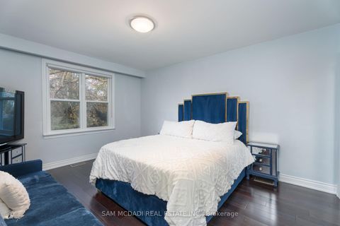 Photo 12 at 54 Bearbury Drive, Markland Wood, Toronto