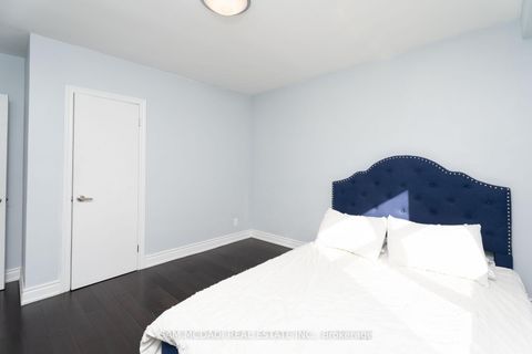 Photo 18 at 54 Bearbury Drive, Markland Wood, Toronto