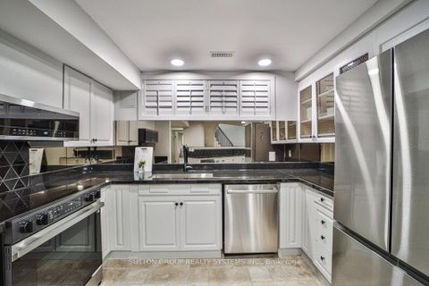 Photo 27 at 3 Twyford Court, Rosethorn, Toronto