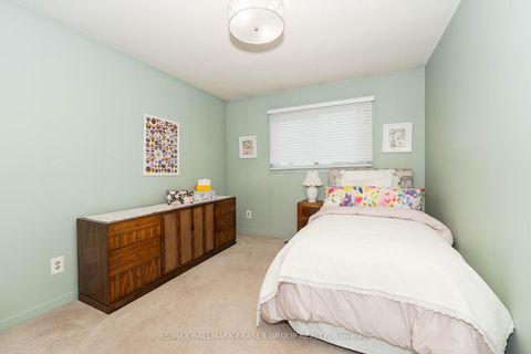 Photo 22 at 4 Coalport Drive, Cliffside, Toronto