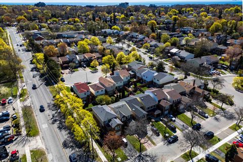 Photo 36 at 4 Coalport Drive, Cliffside, Toronto