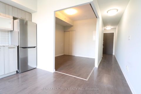 Photo 1 at 647 - 68 Abell Street, Little Portugal, Toronto