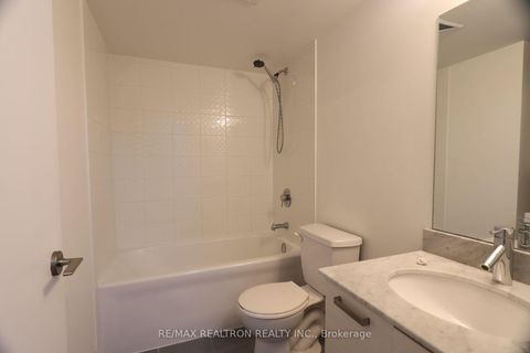 Photo 10 at 647 - 68 Abell Street, Little Portugal, Toronto