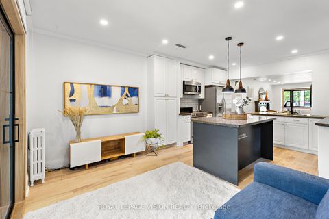Photo 17 at 221 Bedford Park Avenue, Lawrence Park North, Toronto