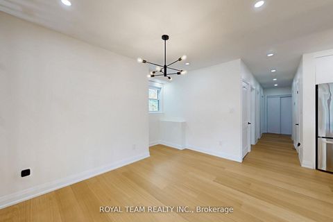 Photo 9 at 37 Markland Drive, Markland Wood, Toronto