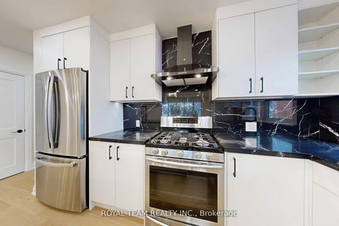Photo 17 at 37 Markland Drive, Markland Wood, Toronto