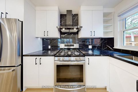 Photo 18 at 37 Markland Drive, Markland Wood, Toronto