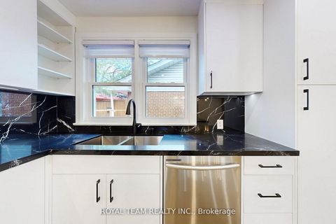 Photo 19 at 37 Markland Drive, Markland Wood, Toronto