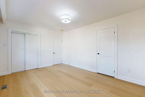 Photo 41 at 37 Markland Drive, Markland Wood, Toronto