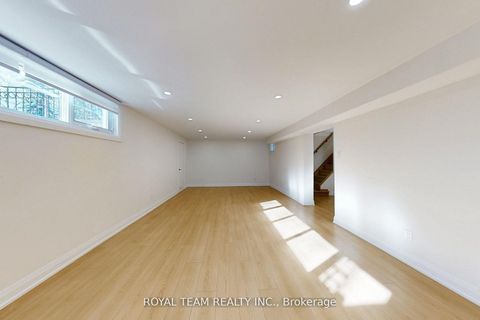 Photo 42 at 37 Markland Drive, Markland Wood, Toronto