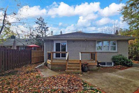 Photo 46 at 37 Markland Drive, Markland Wood, Toronto