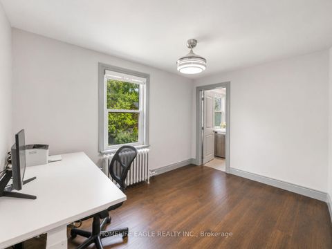 Photo 13 at 261 Richmond Street, Mill Pond, Richmond Hill