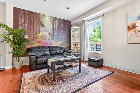 Photo 9 at 134 Purcell Crescent, Maple, Vaughan