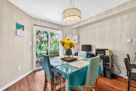 Photo 11 at 134 Purcell Crescent, Maple, Vaughan