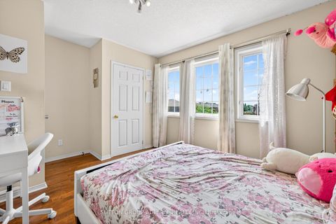 Photo 18 at 134 Purcell Crescent, Maple, Vaughan