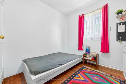Photo 19 at 134 Purcell Crescent, Maple, Vaughan