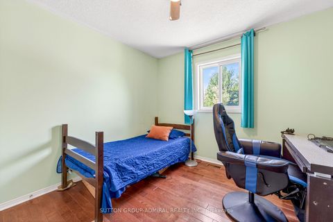 Photo 20 at 134 Purcell Crescent, Maple, Vaughan