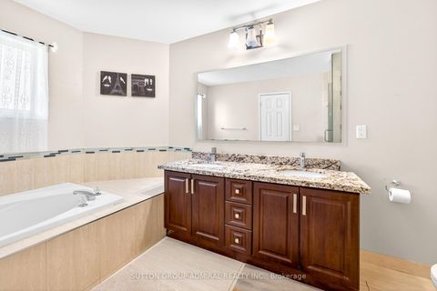 Photo 23 at 134 Purcell Crescent, Maple, Vaughan