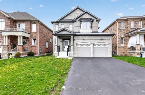 Photo 2 at 10 Gusul Avenue, Newcastle, Clarington