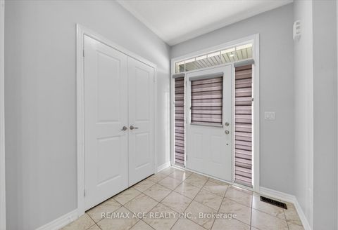 Photo 5 at 10 Gusul Avenue, Newcastle, Clarington