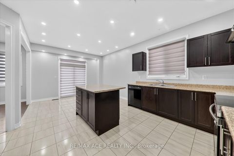 Photo 11 at 10 Gusul Avenue, Newcastle, Clarington