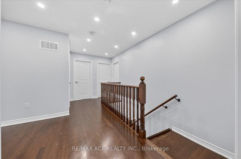 Photo 23 at 10 Gusul Avenue, Newcastle, Clarington