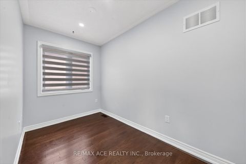 Photo 24 at 10 Gusul Avenue, Newcastle, Clarington