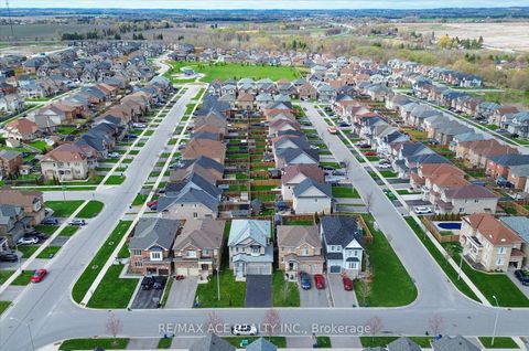 Photo 43 at 10 Gusul Avenue, Newcastle, Clarington