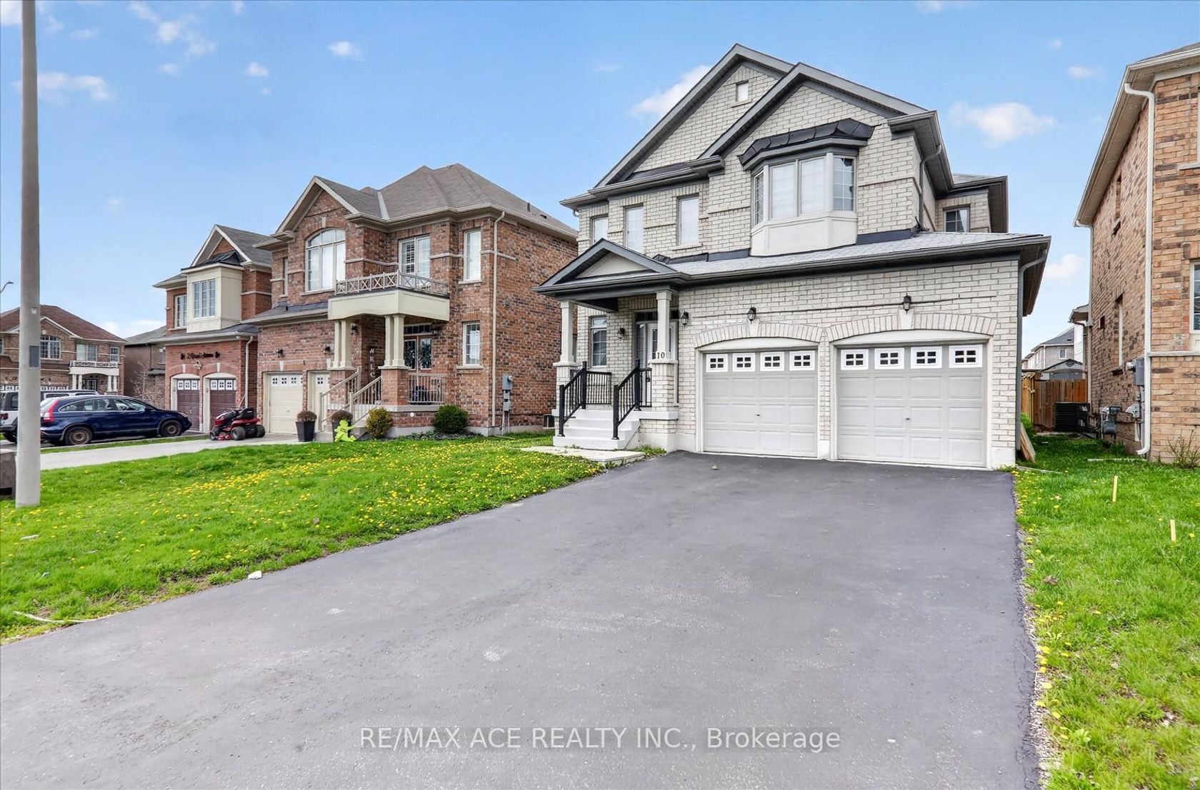 10 Gusul Avenue, Newcastle, Clarington 