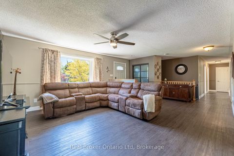 Photo 8 at 1032 Cameron Street, Rural Innisfil, Innisfil