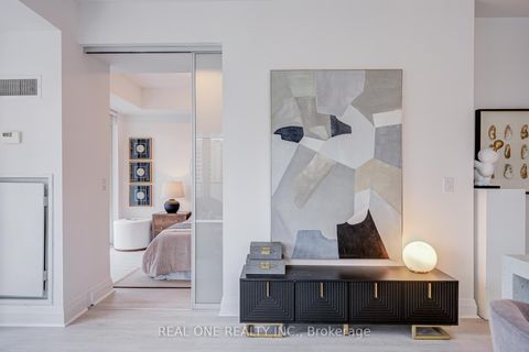 Photo 17 at 1510 - 1080 Bay Street, Bay Street Corridor, Toronto