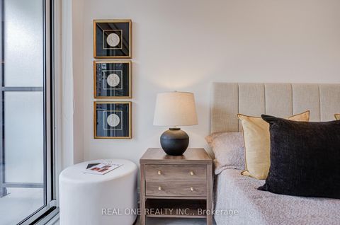 Photo 21 at 1510 - 1080 Bay Street, Bay Street Corridor, Toronto