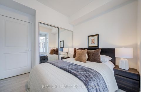 Photo 25 at 1510 - 1080 Bay Street, Bay Street Corridor, Toronto