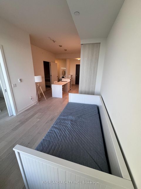 Photo 1 at 4803 - 11 Yorkville Avenue, Annex, Toronto