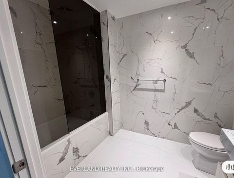 Photo 4 at 4803 - 11 Yorkville Avenue, Annex, Toronto